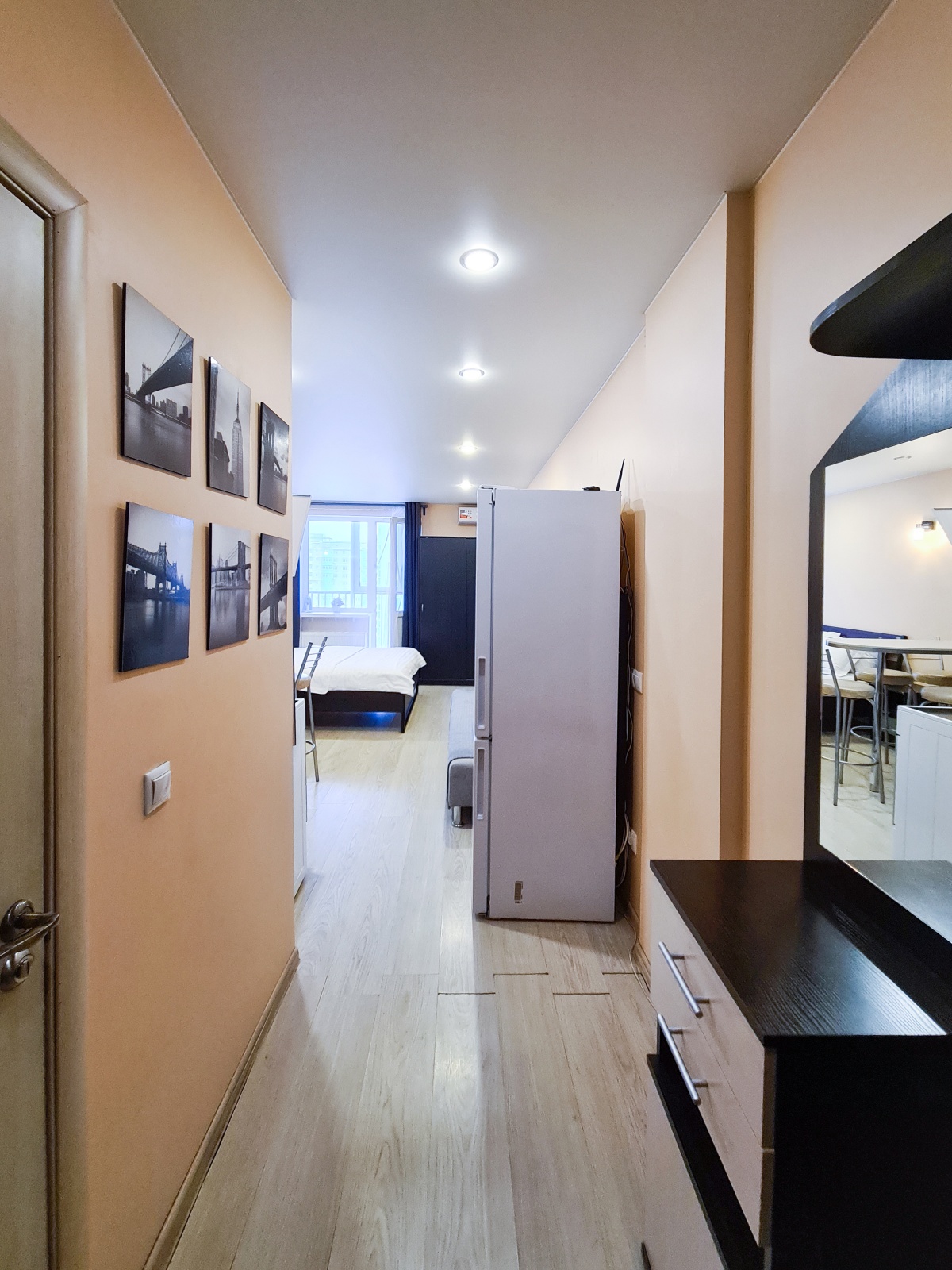 Studio 1023